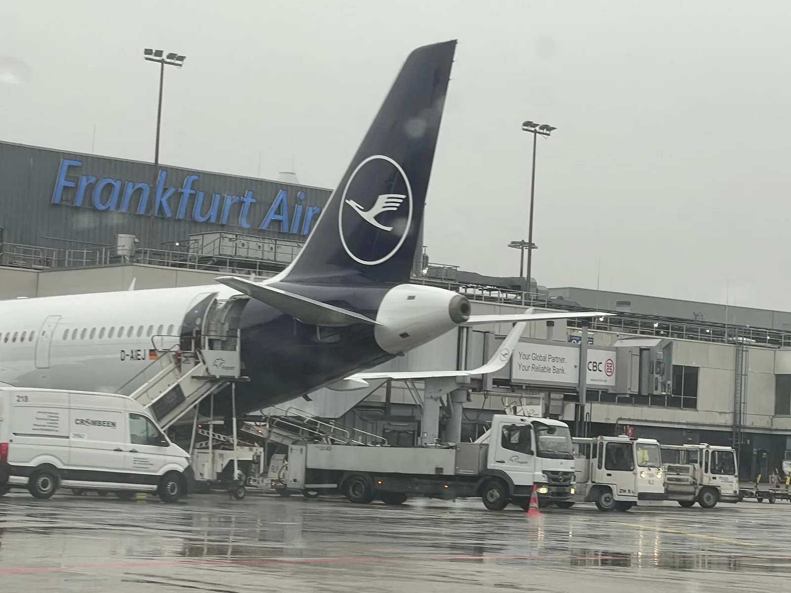 Frankfurt Airport. Installed system